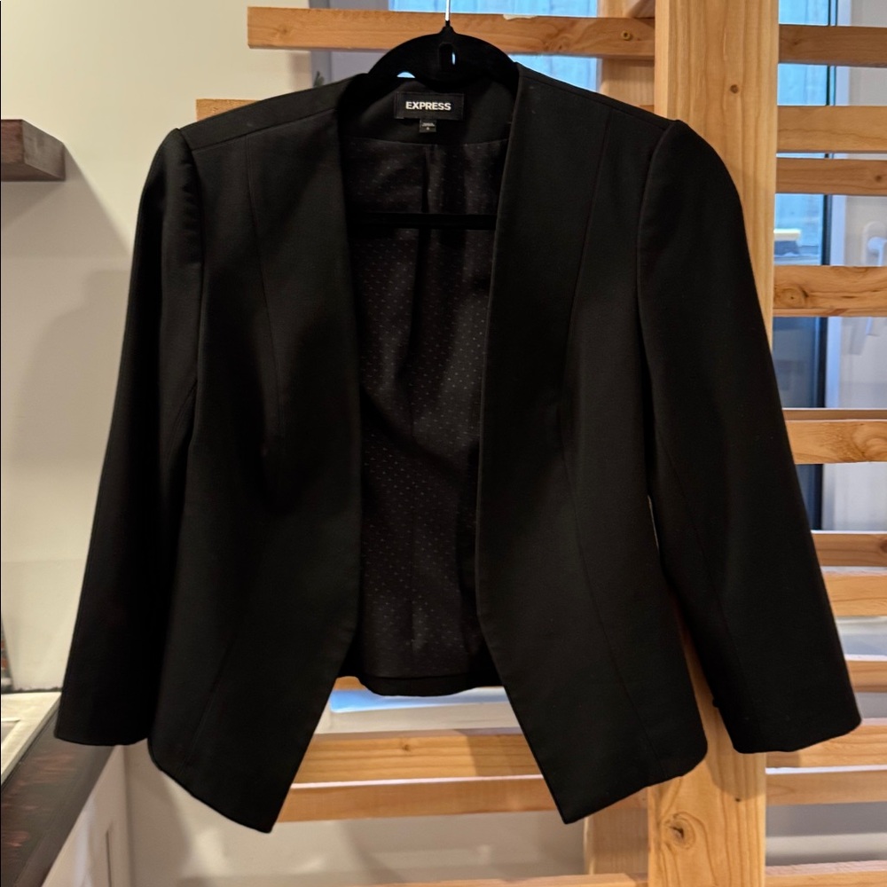 Express short Black blazer